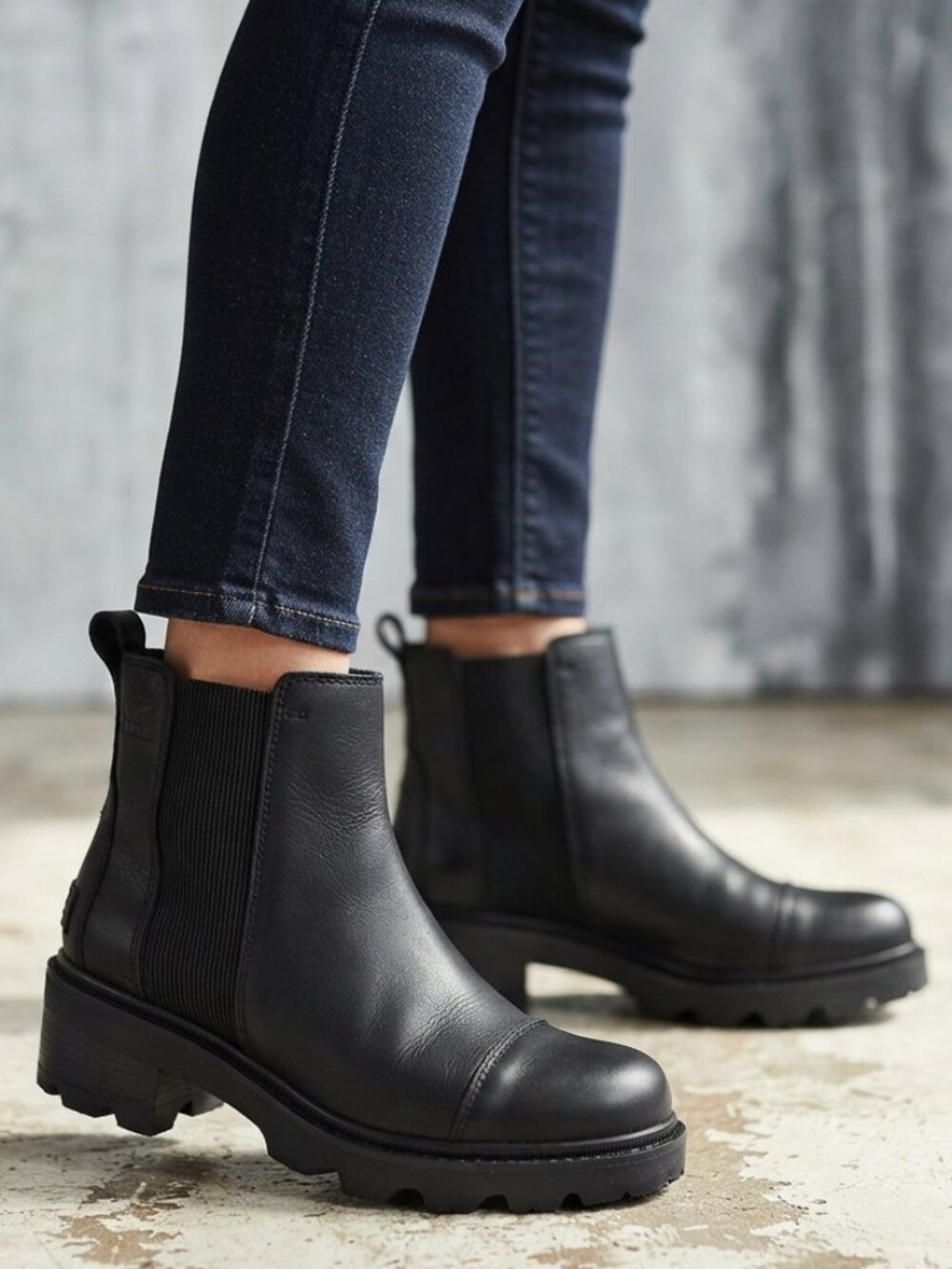 Sorel Joan Black Leather Now Chelsea Lug Sole Women's Ankle Boots - Size 7.5